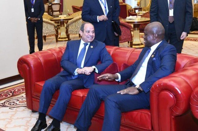 الرئيس السيسي يلتقي عددا من الرؤساء المشاركين في أعمال الدورة الـ 7 بالقمة التنسيقي للاتحاد الإفريقي