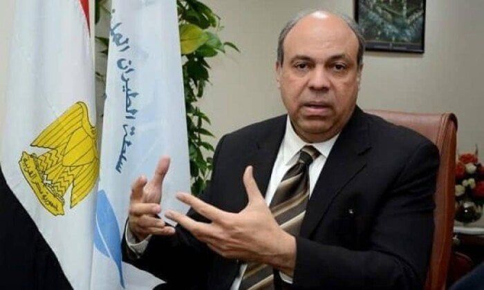 وزير الطيران المدني: العنصر البشري يُمثل حجر الزاوية في تطوير القطاع