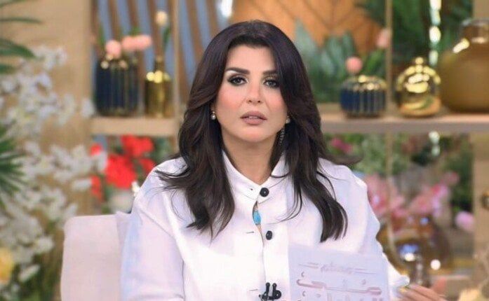 «منى الشاذلي» تكشف سر صمتها عن أزمة لوحات الرسّامين الأربعة والإعلامية مها الصغير