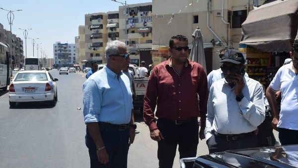 سكرتير عام بورسعيد يواصل قيادة حملات النظافة والإشغالات بحي الزهور سكرتير عام بورسعيد يواصل قيادة حملات النظافة والإشغالات بحي الزهور