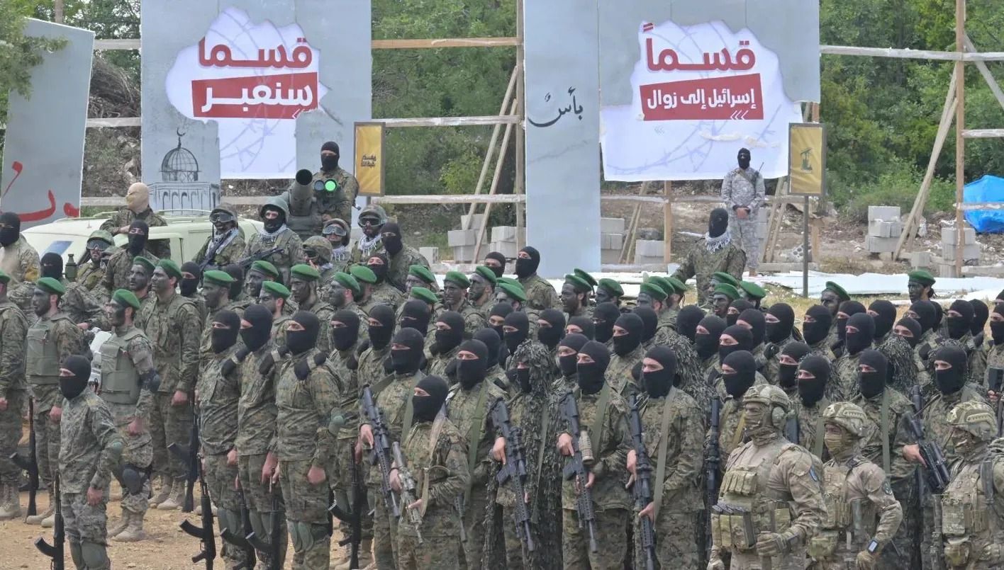 عناصر من