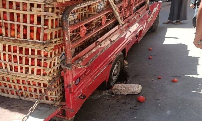هبوط أرضي مفاجئ يتسبب في سقوط سيارة بالعصافرة شرق الإسكندرية