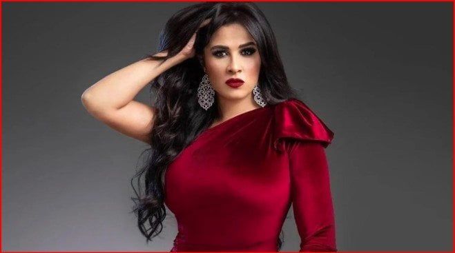 بـ الحجاب.. ياسمين عبد العزيز تكشف كواليس زيارتها لمسجد الشيخ زايد الكبير «فيديو»