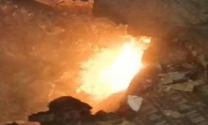 دون إصابات.. السيطرة على حريق كابل كهرباء بشبرا الخيمة