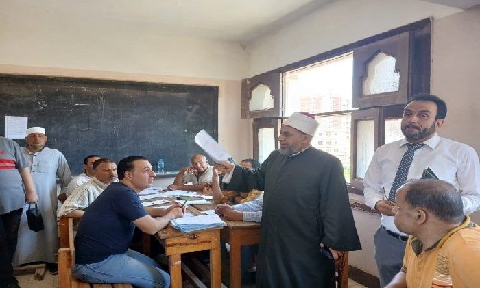 رئيس أزهر الشرقية يتفقد أعمال تصحيح مواد الشهادة الثانوية
