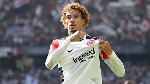 ليفربول يقترب من ضم إيكيتيكي مهاجم فرانكفورت