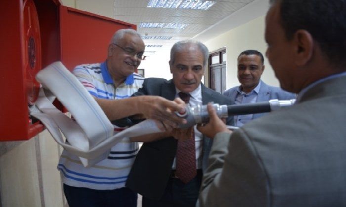 جامعة أسوان تعزز منظومة الإطفاء والسلامة المهنية لحماية المنشآت والأرواح