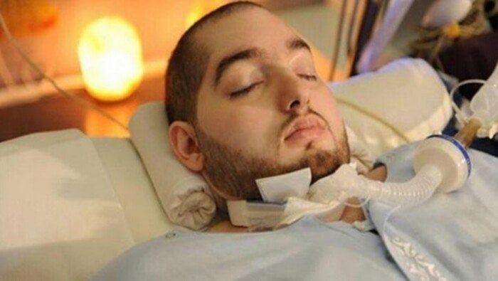 «الديوان الملكي السعودي» يعلن وفاة الأمير النائم «الوليد بن خالد بن طلال»