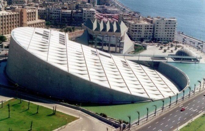 من أدهم الشرقاوي لـ«نشّال»: تحديات دراما التاريخ في ندوة بمعرض مكتبة الإسكندرية للكتاب