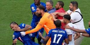 دوناروما يصفع بيدرو عقب نهائي كأس العالم للأندية - ايجي سبورت