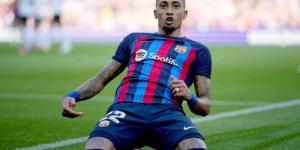 رافينيا يوجه رسالة لمنافسي برشلونة بعد ارتداء يامال للقميص 10 - ايجي سبورت