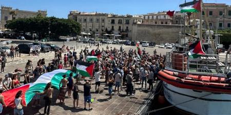 متحدية الحصار الإسرائيلي.. سفينة "حنظلة" تنطلق من إيطاليا باتجاه غزة - ايجي سبورت
