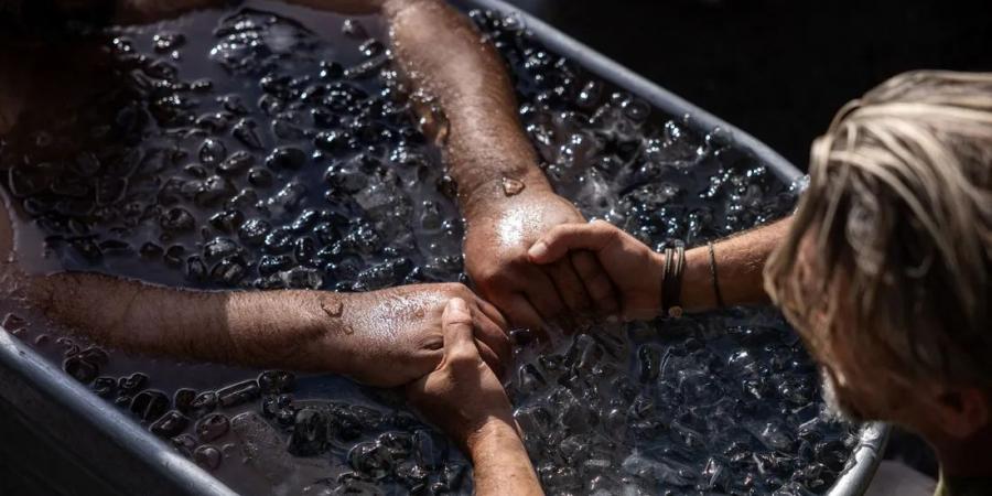 حمامات الثلج قد تكون خطيرة وأحيانا مميتة.. ما السبب؟ - ايجي سبورت