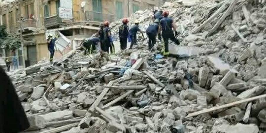 جثة و5 مصابين.. تفاصيل انهيار عقار في الإسكندرية - ايجي سبورت