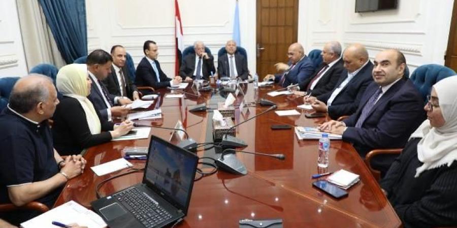 مستشار الرئيس ومحافظ القاهرة يتابعان اعمال تطوير حديقة الأزبكية - ايجي سبورت