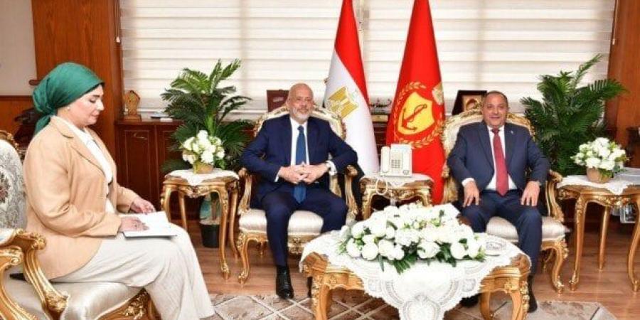 محافظ بورسعيد يبحث تعزيز التعاون مع سفير اليونان في القاهرة - ايجي سبورت