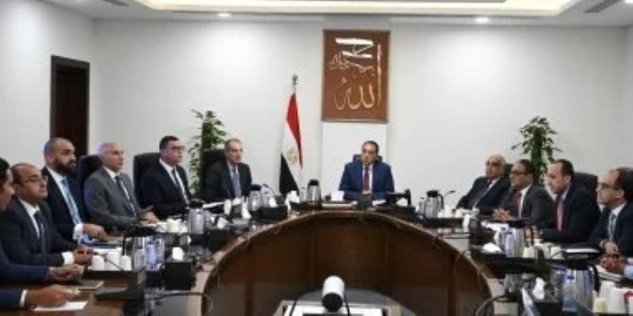 رئيس الوزراء يتابع تنفيذ مُخرجات اللجنة الاستشارية للتنمية العمرانية وتصدير العقار - ايجي سبورت