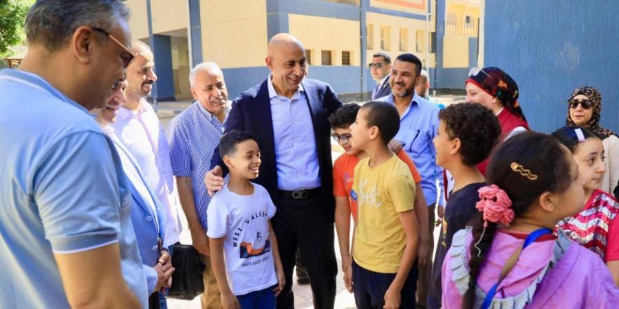 وزير التربية والتعليم يتفقد مواقع إنشائية لعدد من المدارس الجديدة بالمرج - ايجي سبورت