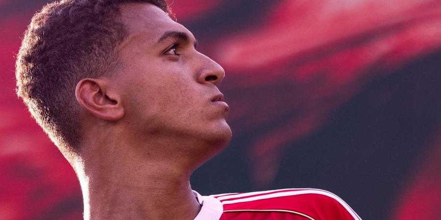 بعد انضمامه الرسمي.. الأهلي يشارك ألبوم صور لياسين مرعي بزي الفريق الأحمر - ايجي سبورت