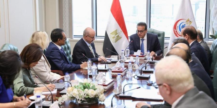 وزير الصحة يستقبل وفد منظمة الصحة العالمية للاستعداد لتجديد الاعتماد الدولي لهيئة الدواء المصرية والحصول على المستوى الرابع - ايجي سبورت