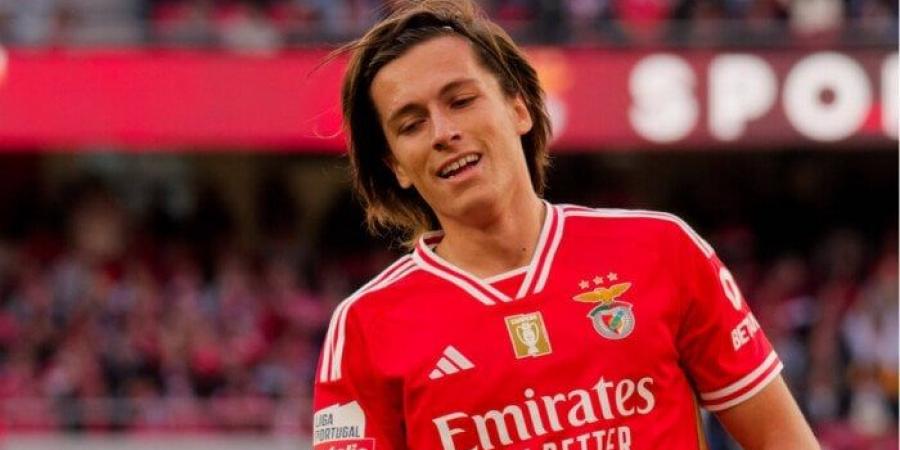 مانشستر يونايتد يجني 4.3 ملايين جنيه إسترليني من صفقة انتقال كاريراس إلى ريال مدريد - ايجي سبورت