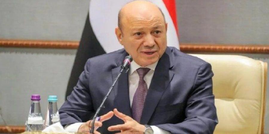 مصطفى بكري: رئيس مجلس القيادة اليمني وصف شبكة الطرق المصرية بأنها «معجزة» - ايجي سبورت