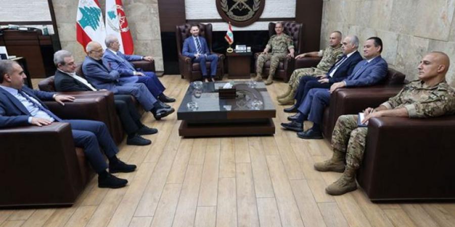 تيمور جنبلاط زار هيكل وجدد استنكاره أي تطاول على عناصر الجيش خلال تأديتها مهامها - ايجي سبورت