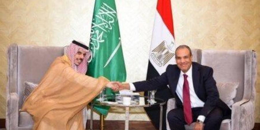 وزير الخارجية يبحث مع نظيره السعودي مستجدات الأوضاع في سوريا وليبيا وفلسطين - ايجي سبورت