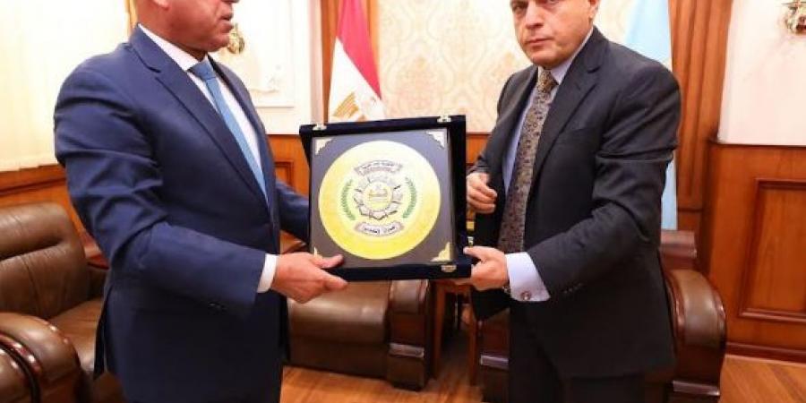 الوزير وعبد المعطى يبحثان تطوير شبكة الطرق بكفرالشيخ - ايجي سبورت