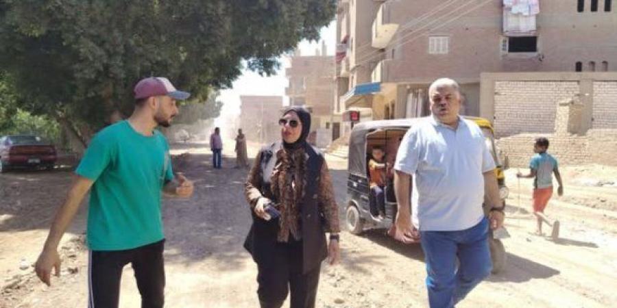 محافظ أسيوط: تسوية طريق بنى محمديات تمهيدًا للرصف - ايجي سبورت
