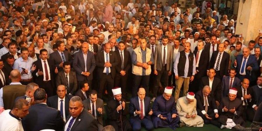 بحضور الأزهري وعياد.. مجلس للذكر والصلاة على النبي بمسجد سيدي إبراهيم الدسوقي - ايجي سبورت