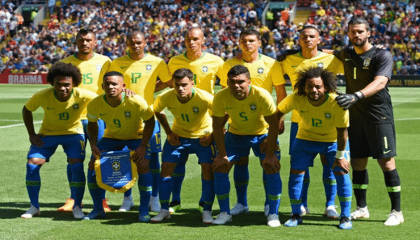 البرازيل ضد بيرو