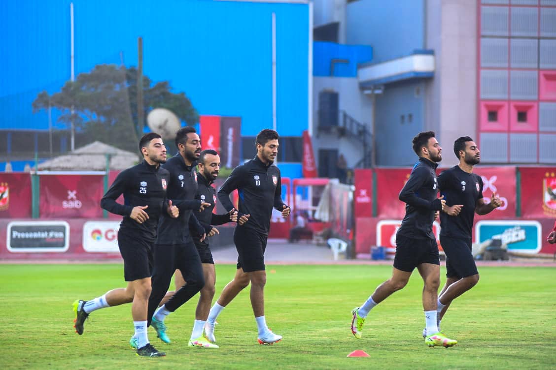 قائمة الأهلي ضد المقاولون العرب في الدوري المصري